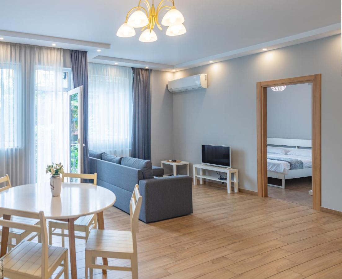 Apartment By The Sheraton Batumi Exterior photo